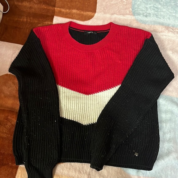 Sweater - Picture 1 of 1